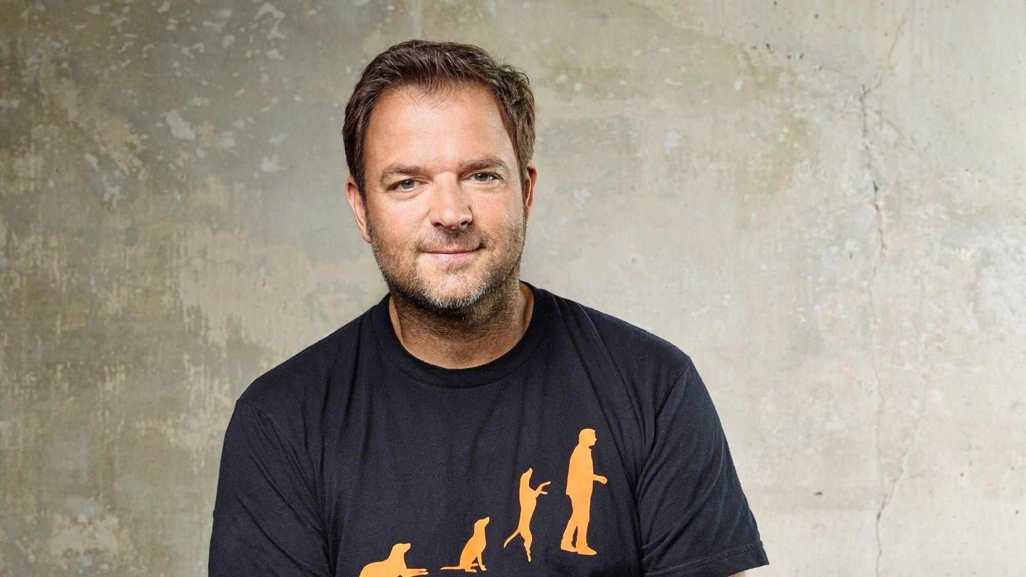 Martin Rütter bei einem offiziellen Fototermin für seine Show.