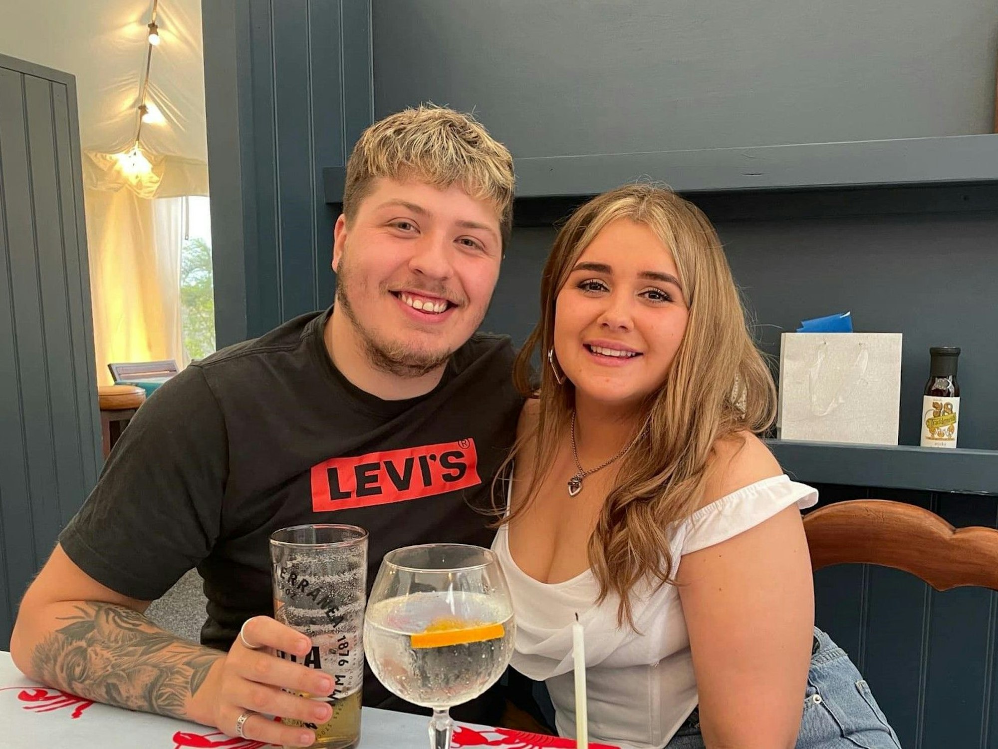 Jess Prinsloo und Craig McKinnon. Das Paar hatte sich kurz vor dem Unglück verlobt.