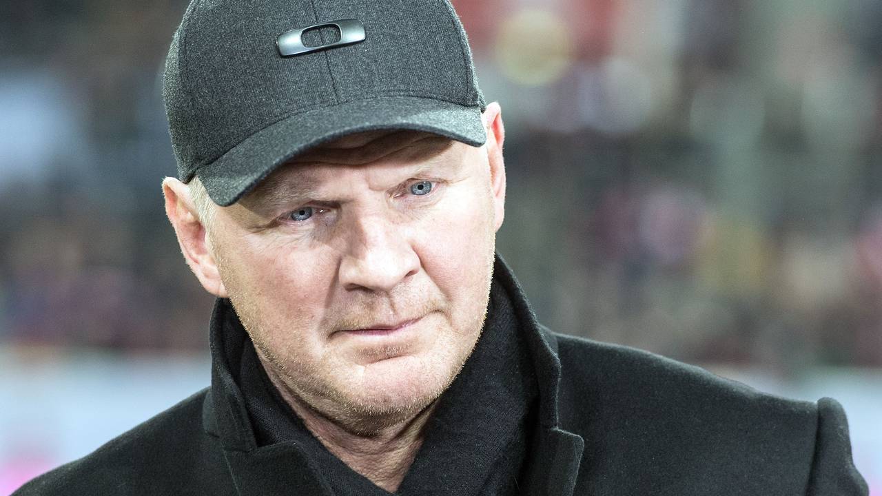 Der ehemalige Fußballspieler Stefan Effenberg steht als TV-Experte an der Seite.