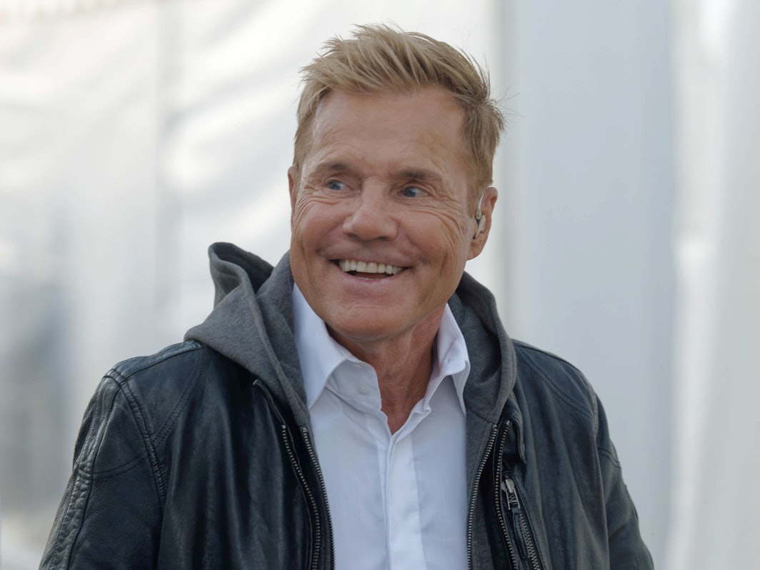 Dieter Bohlen, Sänger, Produzent und RTL-Talentsucher, steht beim Schlager-Event „Lieblingslieder“ vor seinem Auftritt hinter der Bühne.