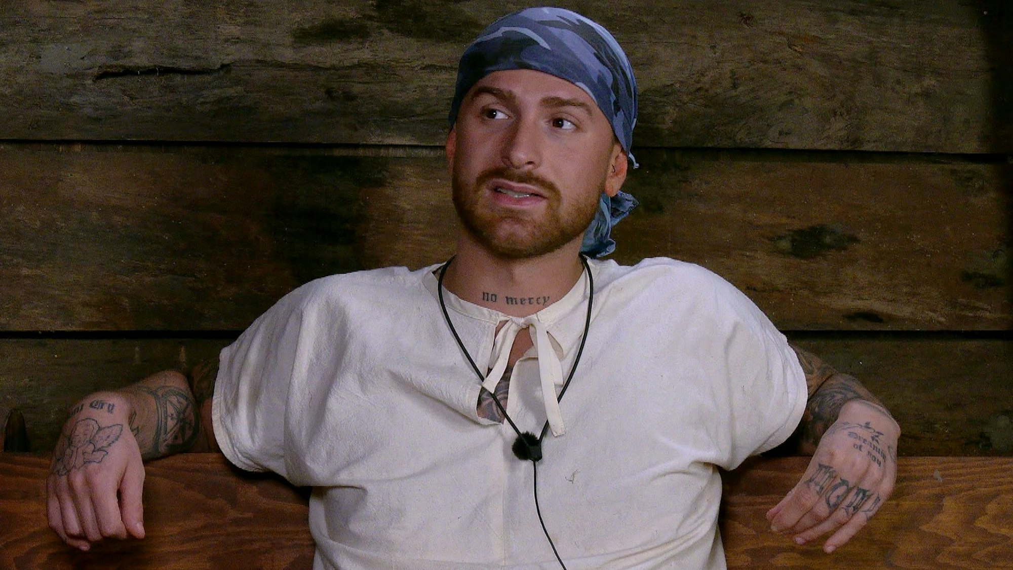 Tag 3 im Camp. Im Dschungeltelefon redet der genervte Gigi Birofio.