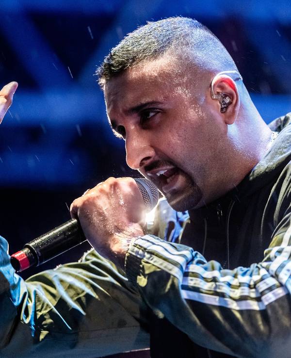 Der Rapper SSIO tritt am 18.08.2017 in Hamburg auf dem Dockville-Festival auf.