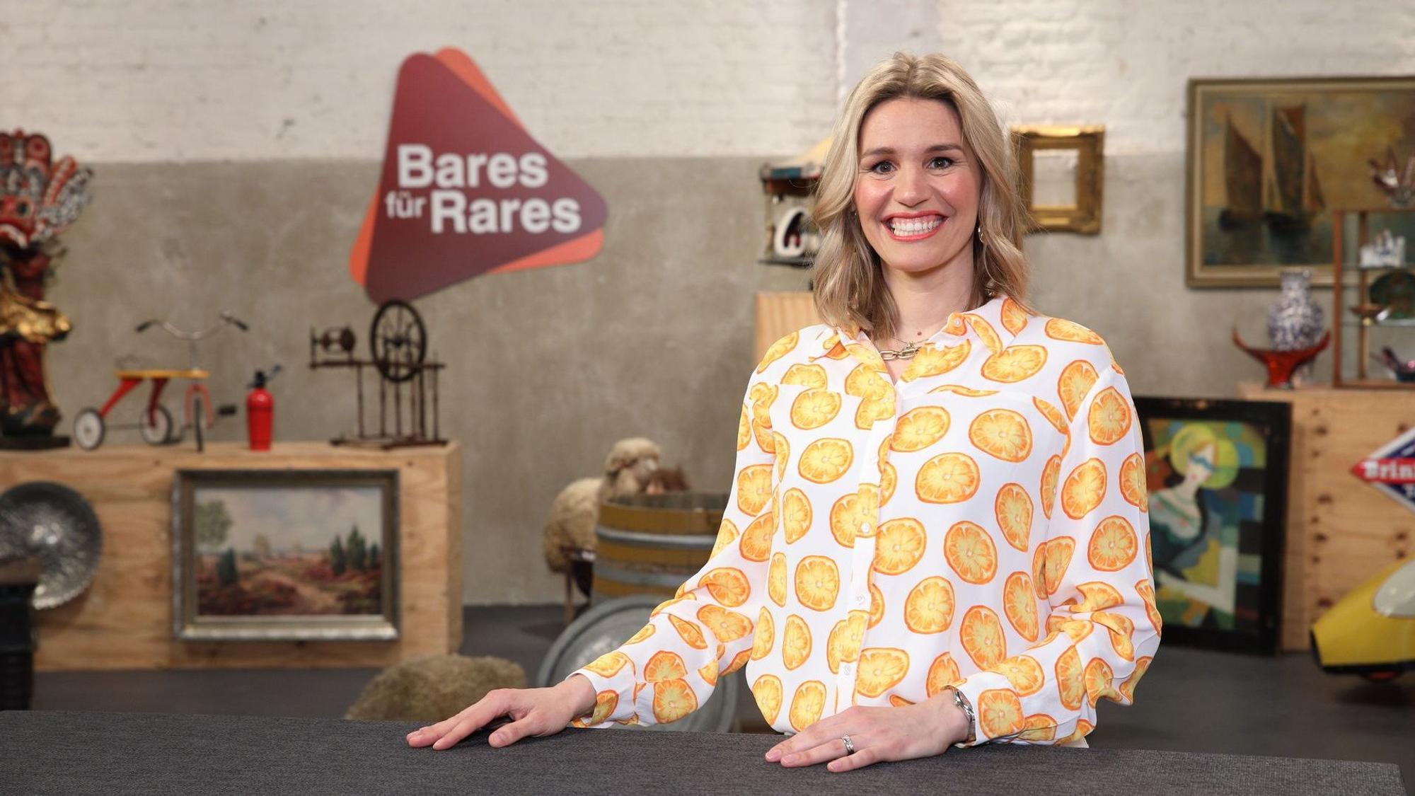 Dr. Bianca Berding bei „Bares für Rares“.