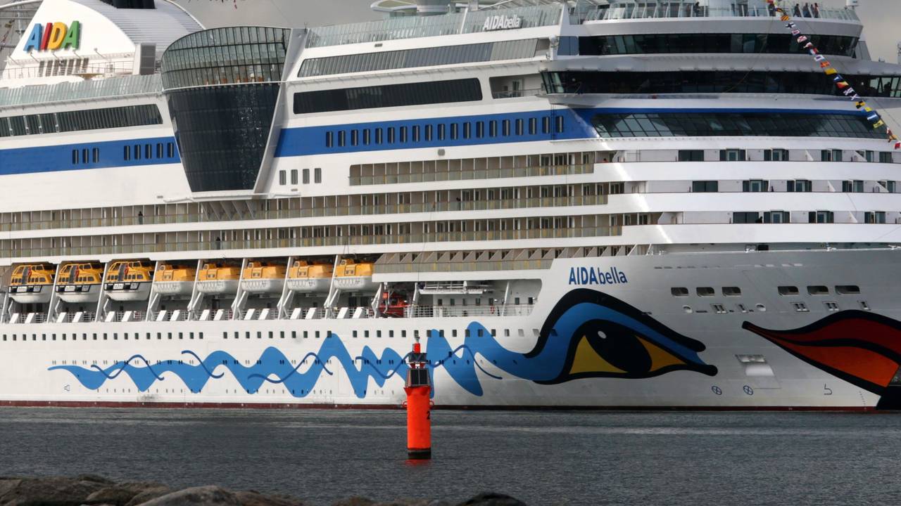 Aufgrund eines Notfalls auf dem Kreuzfahrtschiff von Aida musste die Küstenwache kommen.