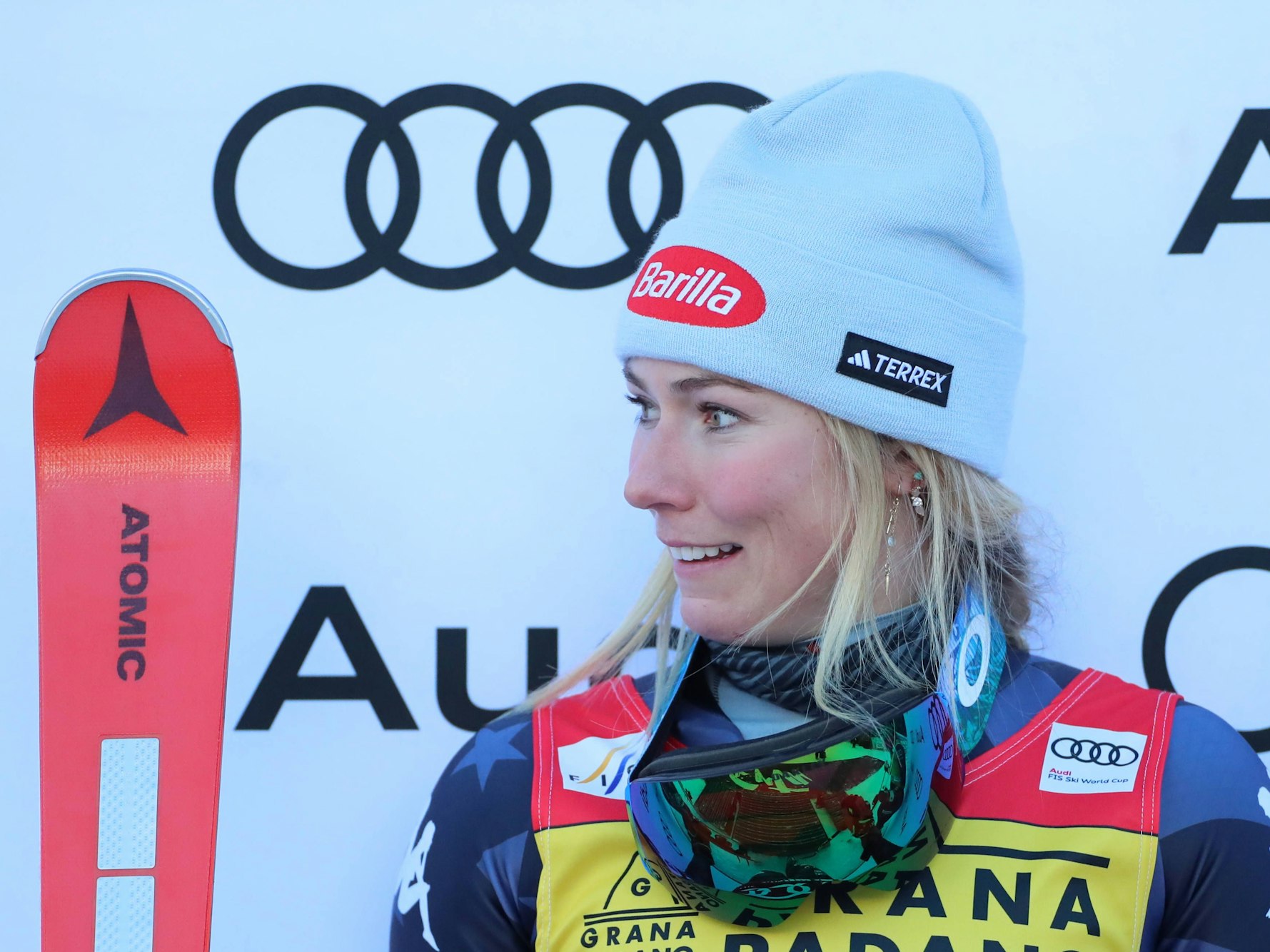 Mikaela Shiffrin guckt verwundert.