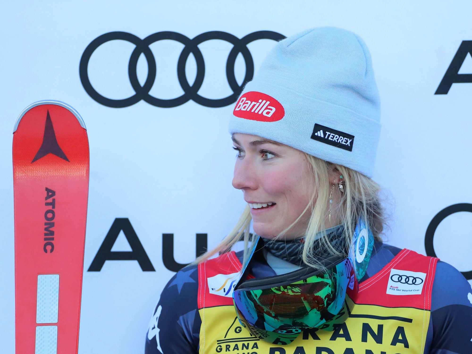 Mikaela Shiffrin guckt verwundert.