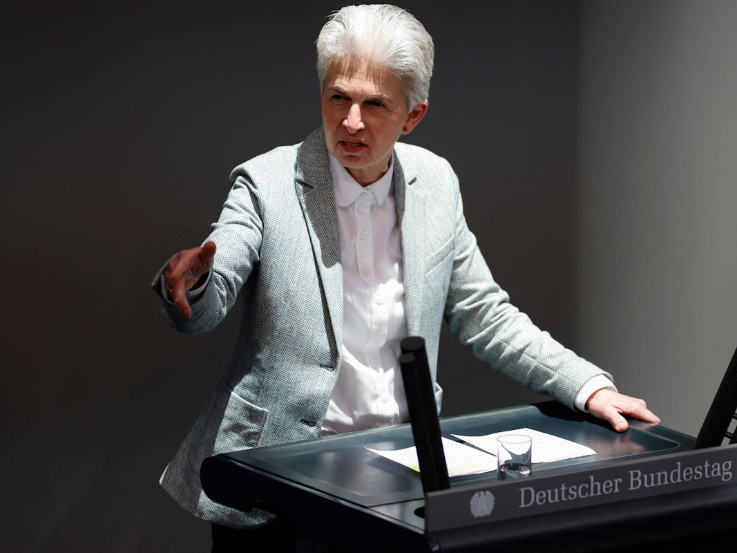 Marie-Agnes Strack-Zimmermann (FDP), hier am 19. Januar im Bundestag, fordert sein Monaten schwere Waffen und Panzer für die Ukraine.
