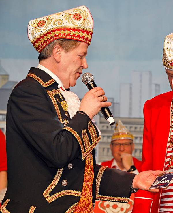 Christoph Kuckelkorn (l.) mit Volker Weininger bei der Kajuja.
