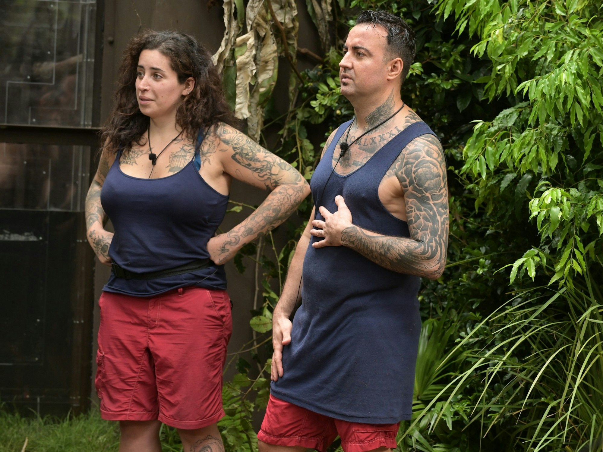 Tag 15: Dschungelprüfung "Schluss mit luftig".
Jolina Mennen und Cosimo Citiolo müssen in einem befüllten Wassertank Sterne befreien.