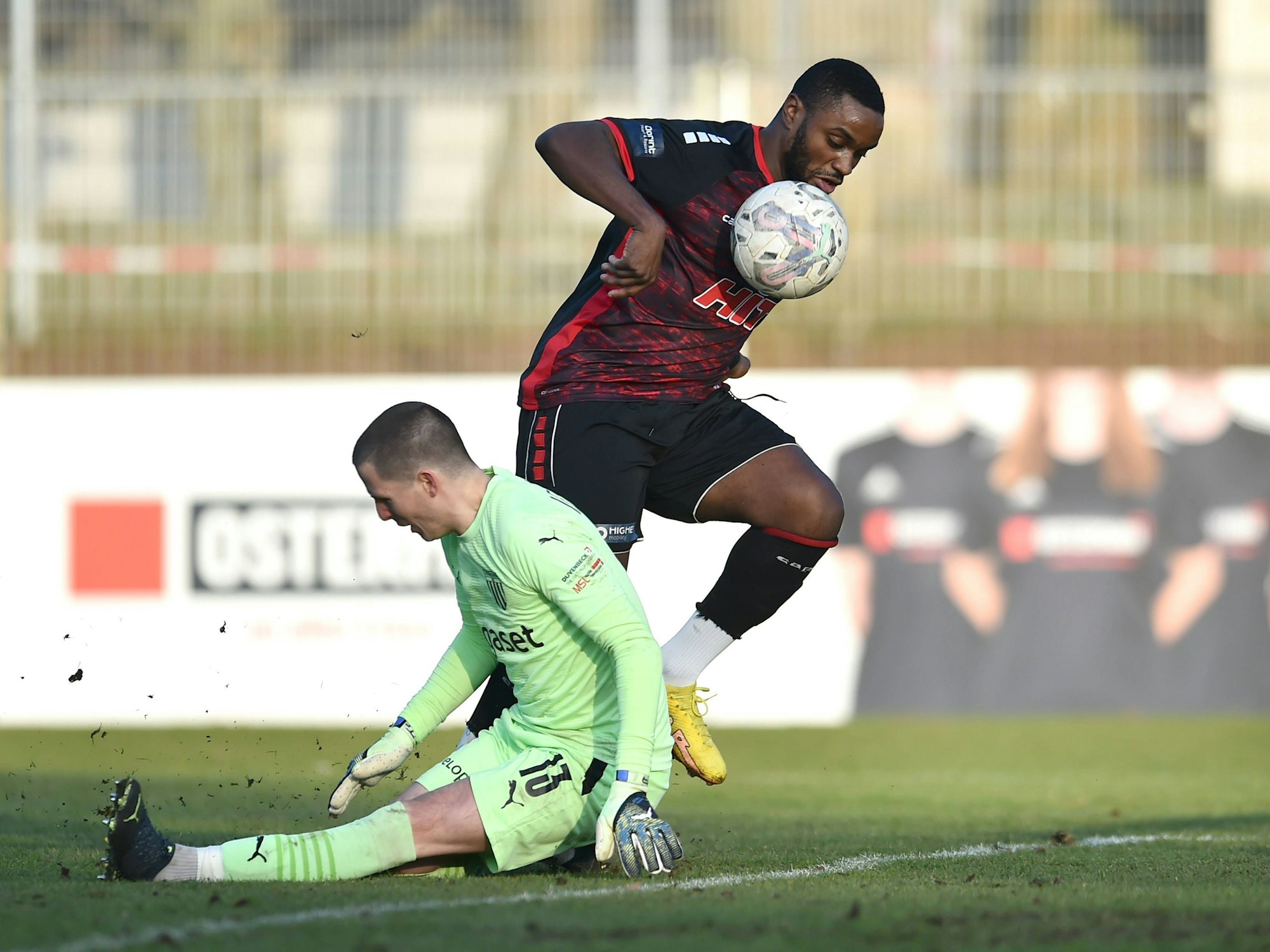 Arnold Budimbu in Aktion.