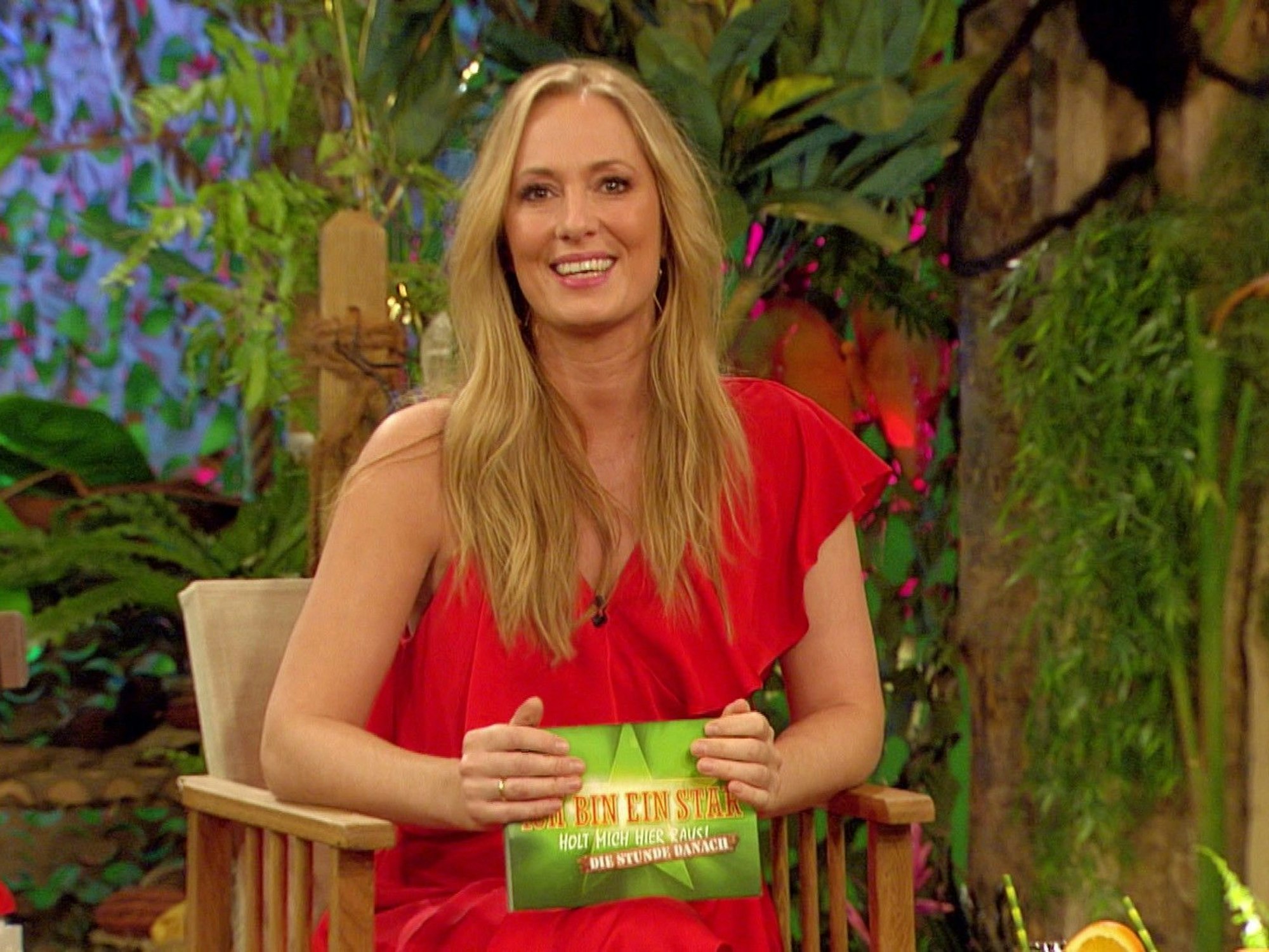 Nach dem täglichen Dschungelcamp bei RTL wird auch "Die Stunde danach" ordentlich auf den Busch klopfen. Im Anschluss an die Ausstrahlung der Liveshow aus Australien präsentiert Angela Finger-Erben täglich live die Dschungelshow aus Köln