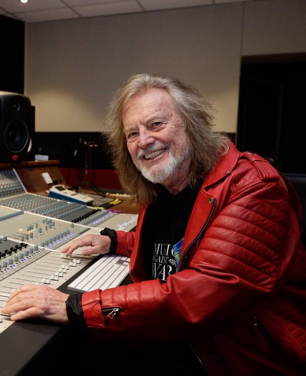 Besuch bei Dieter Dierks in seinem Tonstudio in Pulheim anlässlich seines 80. Geburtstages.