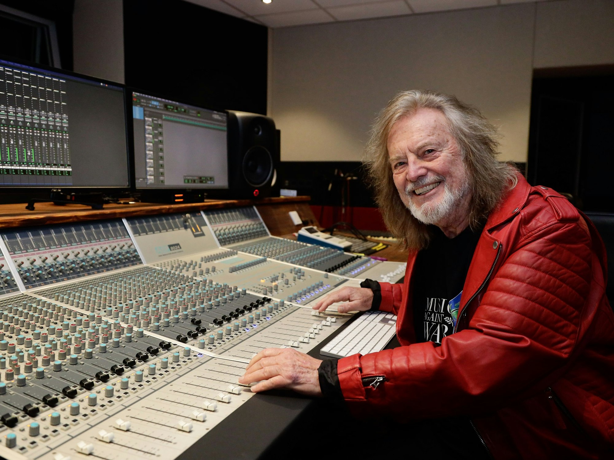 Besuch bei Dieter Dierks in seinem Tonstudio in Pulheim anlässlich seines 80. Geburtstages.