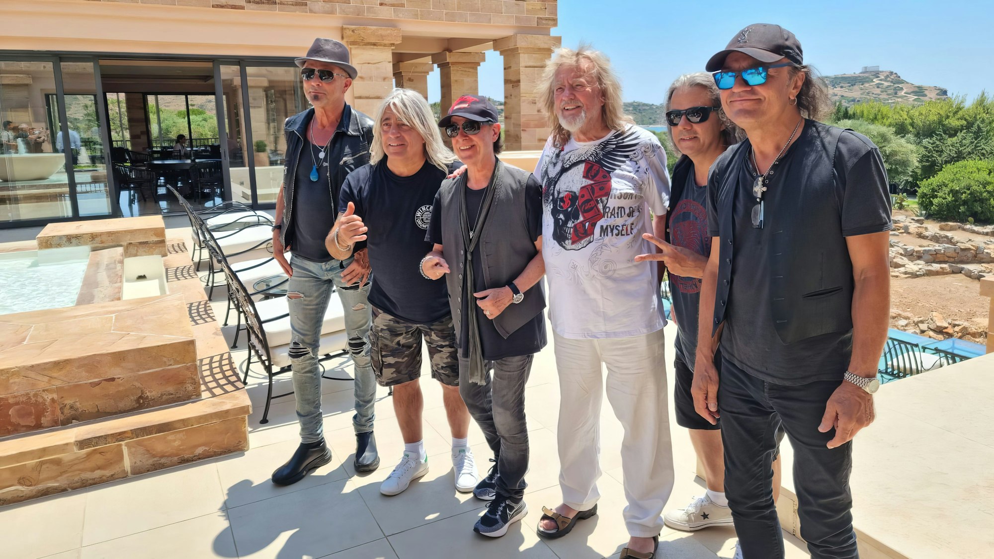 Die Scopions mit ihrem ehemaligen Produzenten Dieter Dierks.