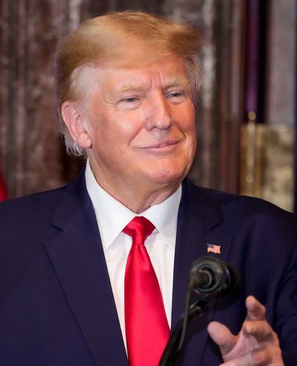 Hier spricht der ehemalige US-Präsident Donald Trump am 28. Januar zu seinen Wählern während einer Kampagnenveranstaltung in Columbia, USA.