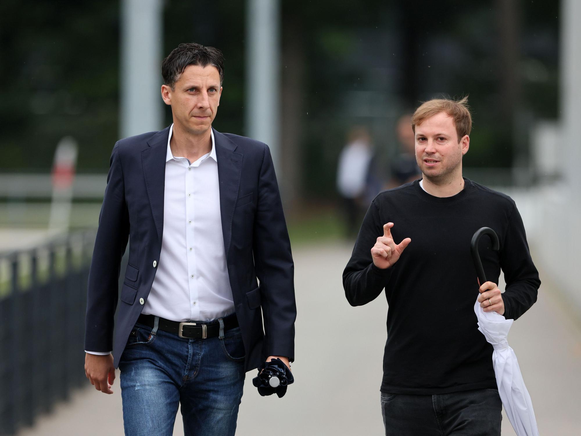 1. FC Köln, Trainingsauftakt, von links: Christian Keller, Martin Schulz (1. FC Köln), 27.06.2022, Bild: Herbert Bucco
