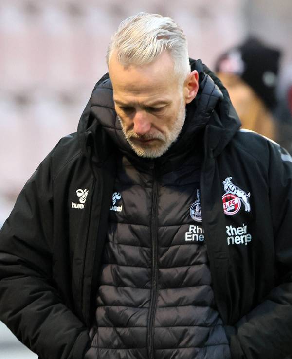 Mark Zimmermann schaut zu Boden.