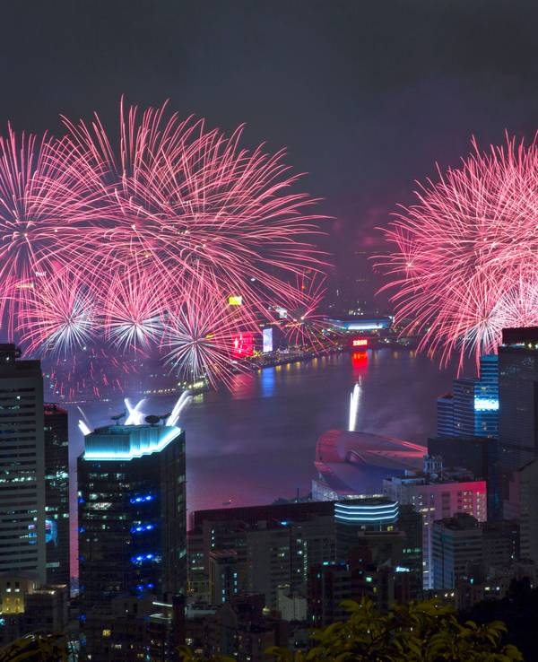 Hongkong (hier ein Blick auf die Stadt von 2017) wirbt für mehr Tourismus.