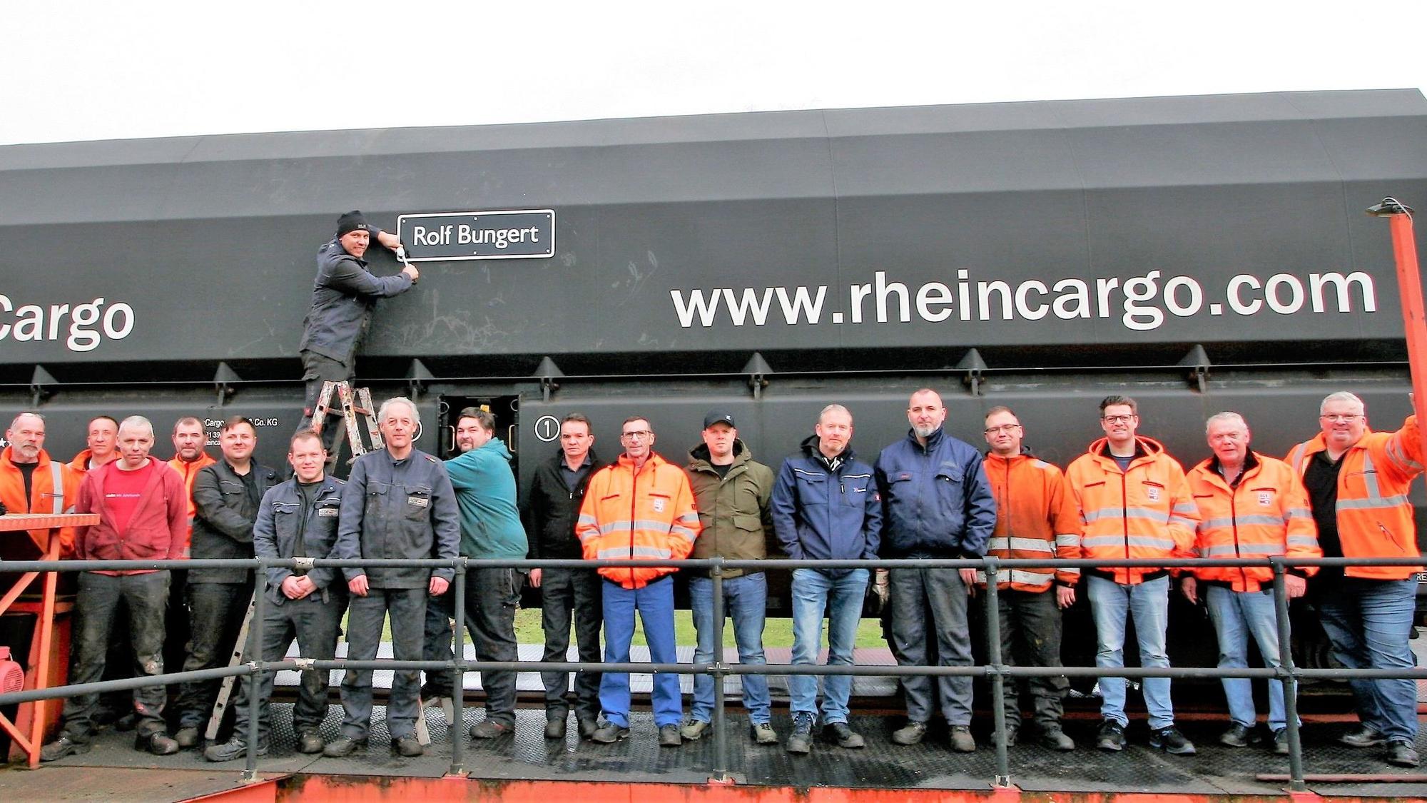 Postume Würdigung: Diesen Waggon von Rheincargo haben die Kollegen zu Ehren ihres verstorbenen Mitarbeiters und Vorgesetzten „Rolf Bungert“ getauft.