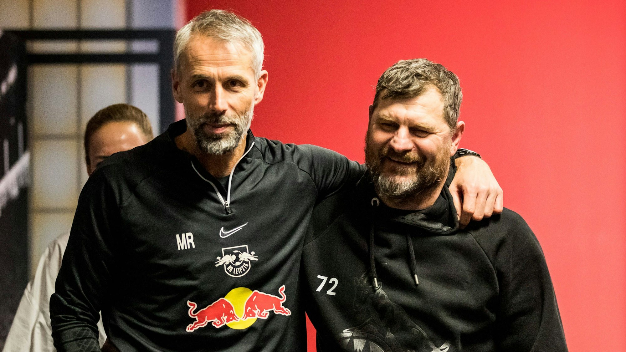 Steffen Baumgart und Marco Rose auf dem Weg zur Pressekonferenz