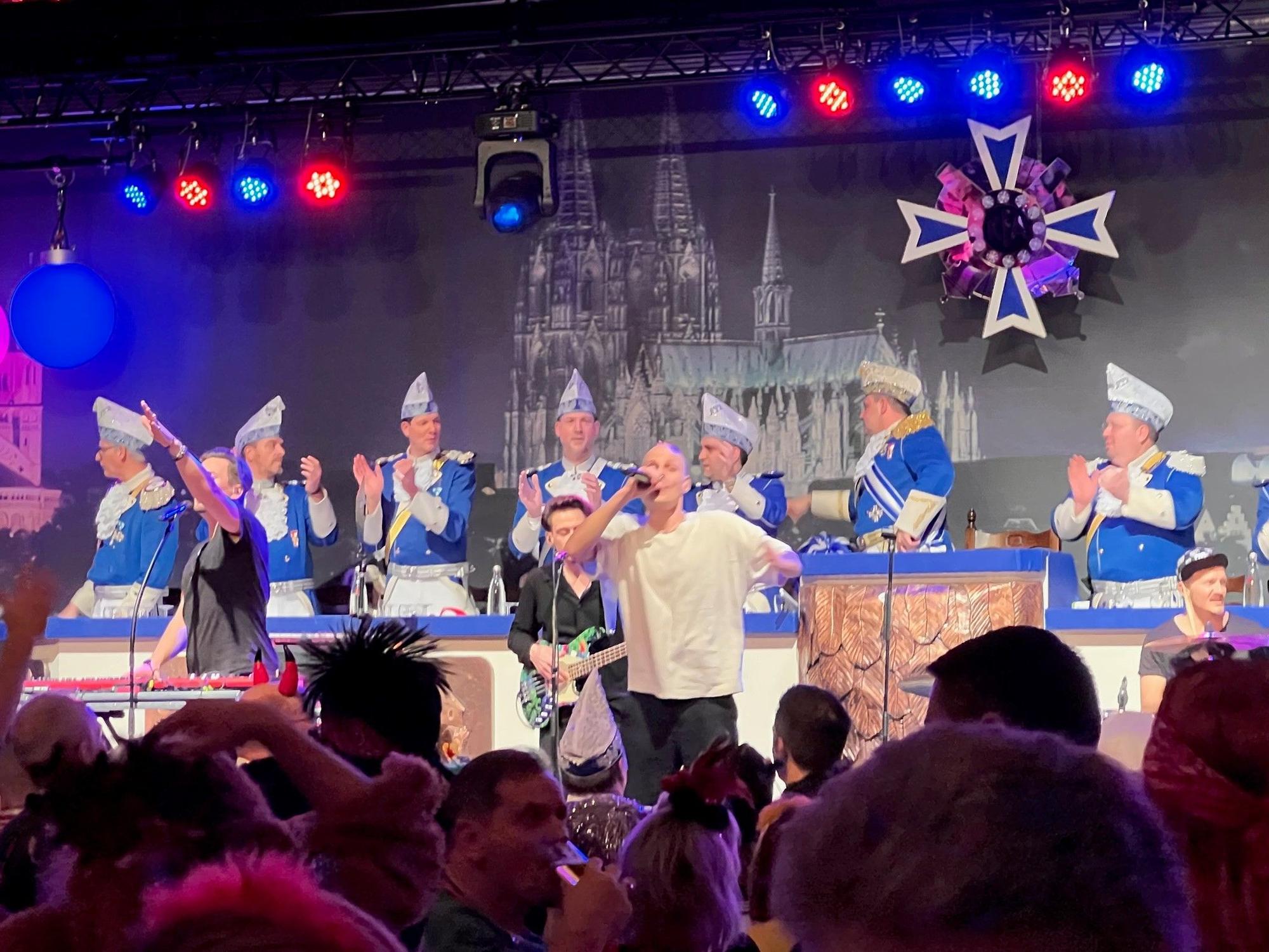 Cat Ballou singen im Kristallsaal der Messe