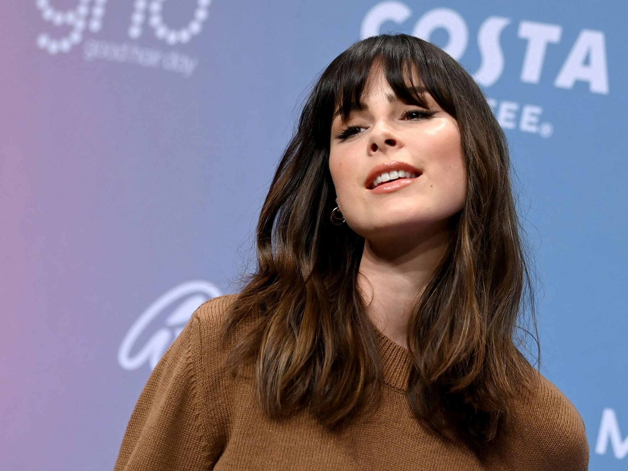 Lena Meyer-Landrut, Sängerin, kommt zu ihrer Show „a lott less by Lena Meyer-Landrut“ bei der About You Fashion Week ins Kraftwerk.