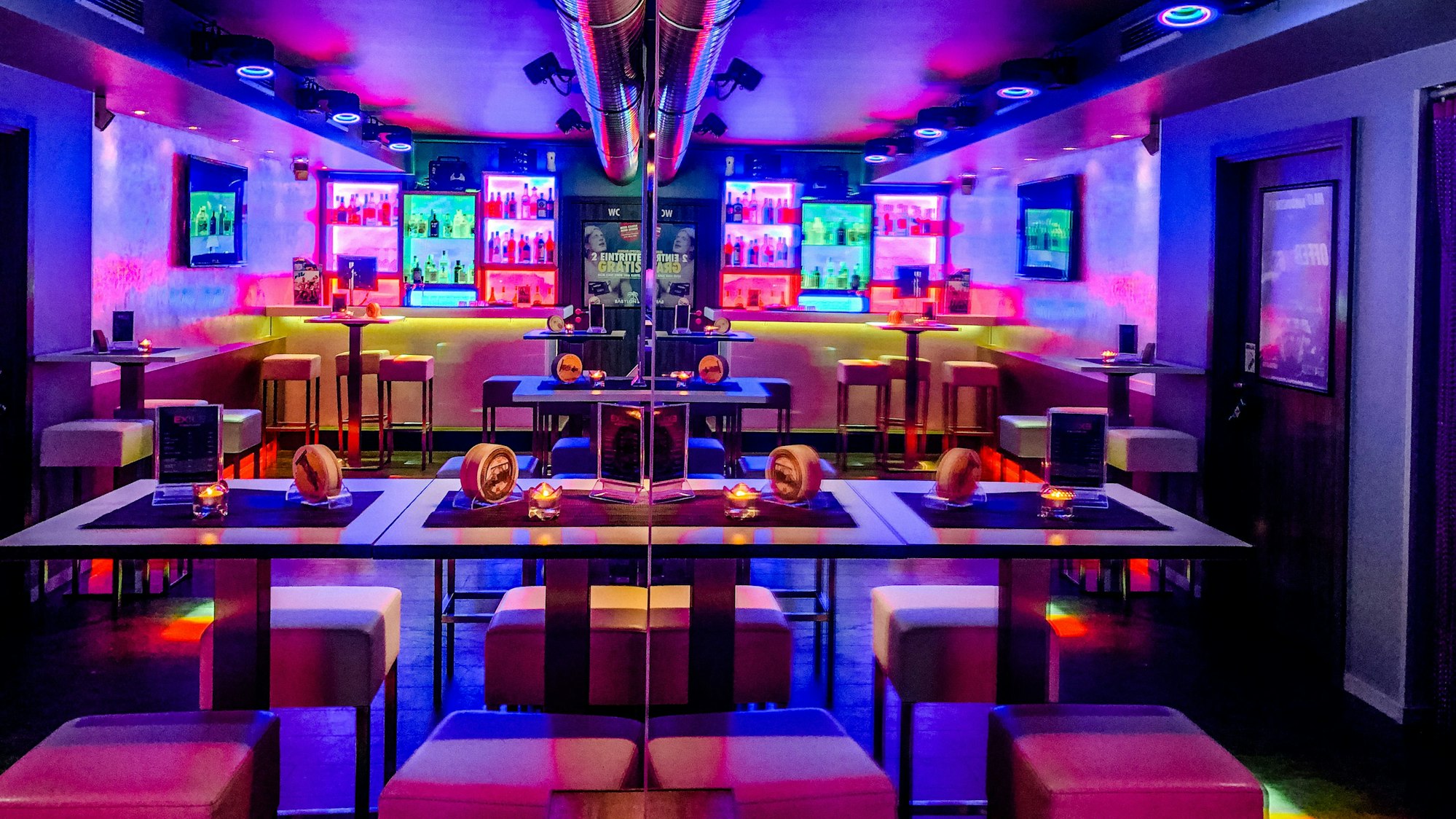 Die Exile Bar von innen.