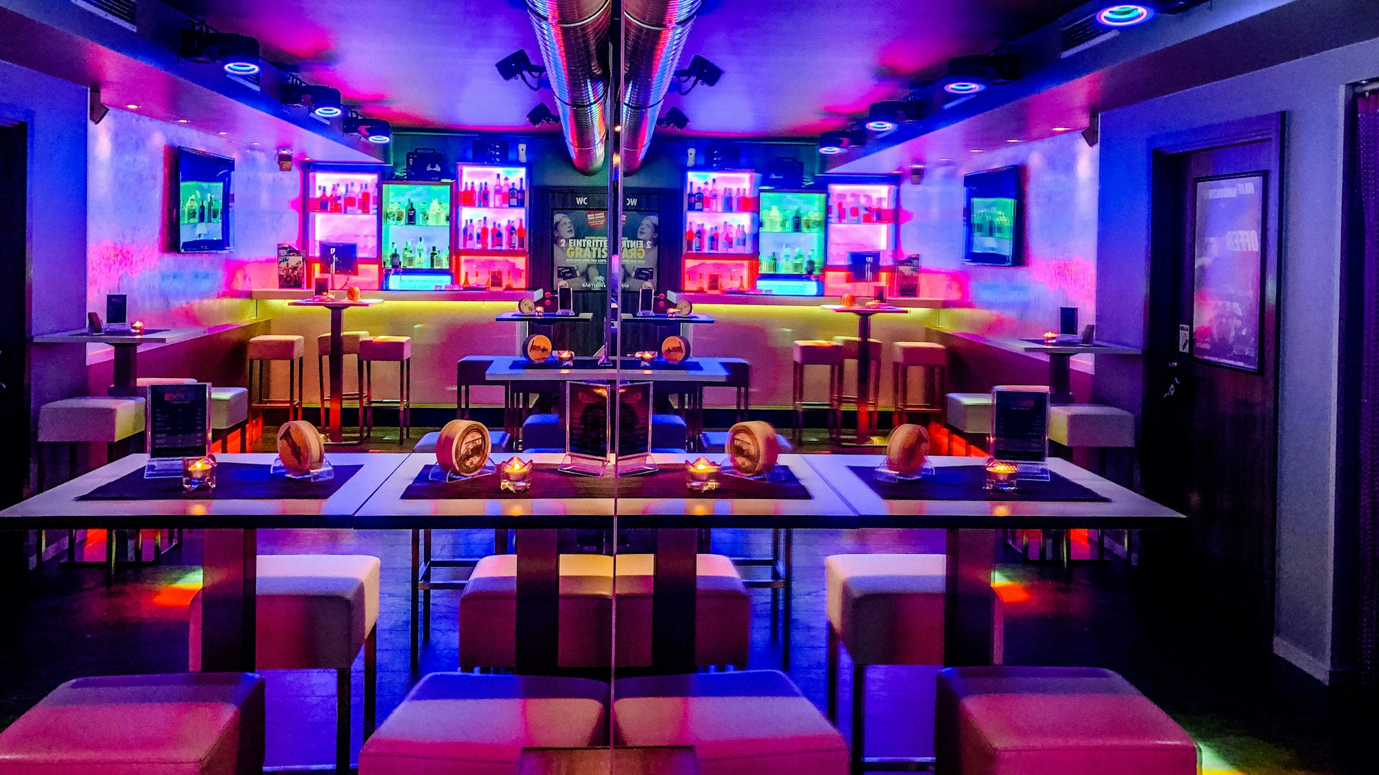 Die Exile Bar von innen.