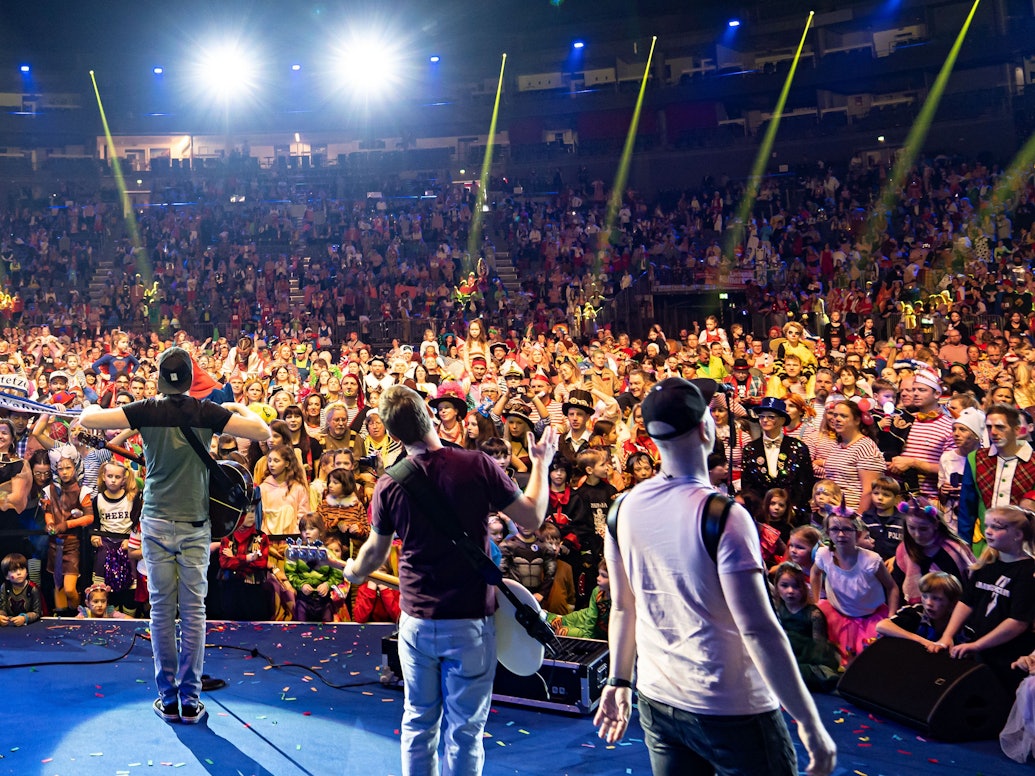 Miljö zu Gast bei der lachenden Pänz-Arena.