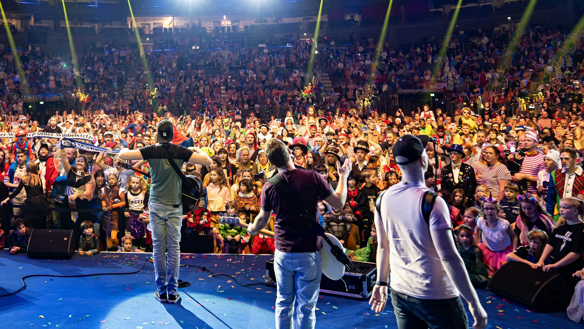 Miljö zu Gast bei der lachenden Pänz-Arena.