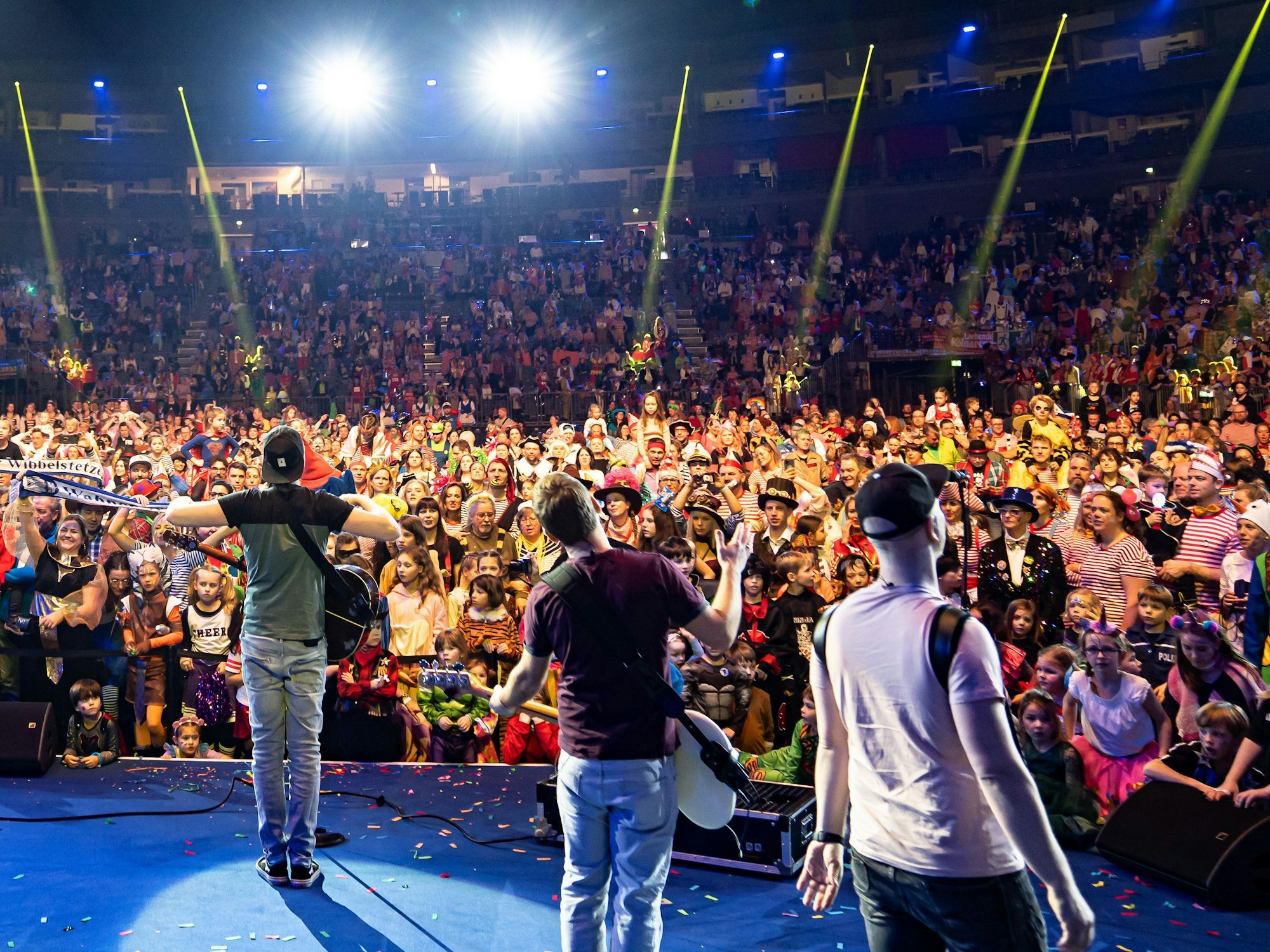 Miljö zu Gast bei der lachenden Pänz-Arena.
