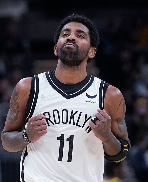 Kyrie Irving mit selbstbewusster Pose.