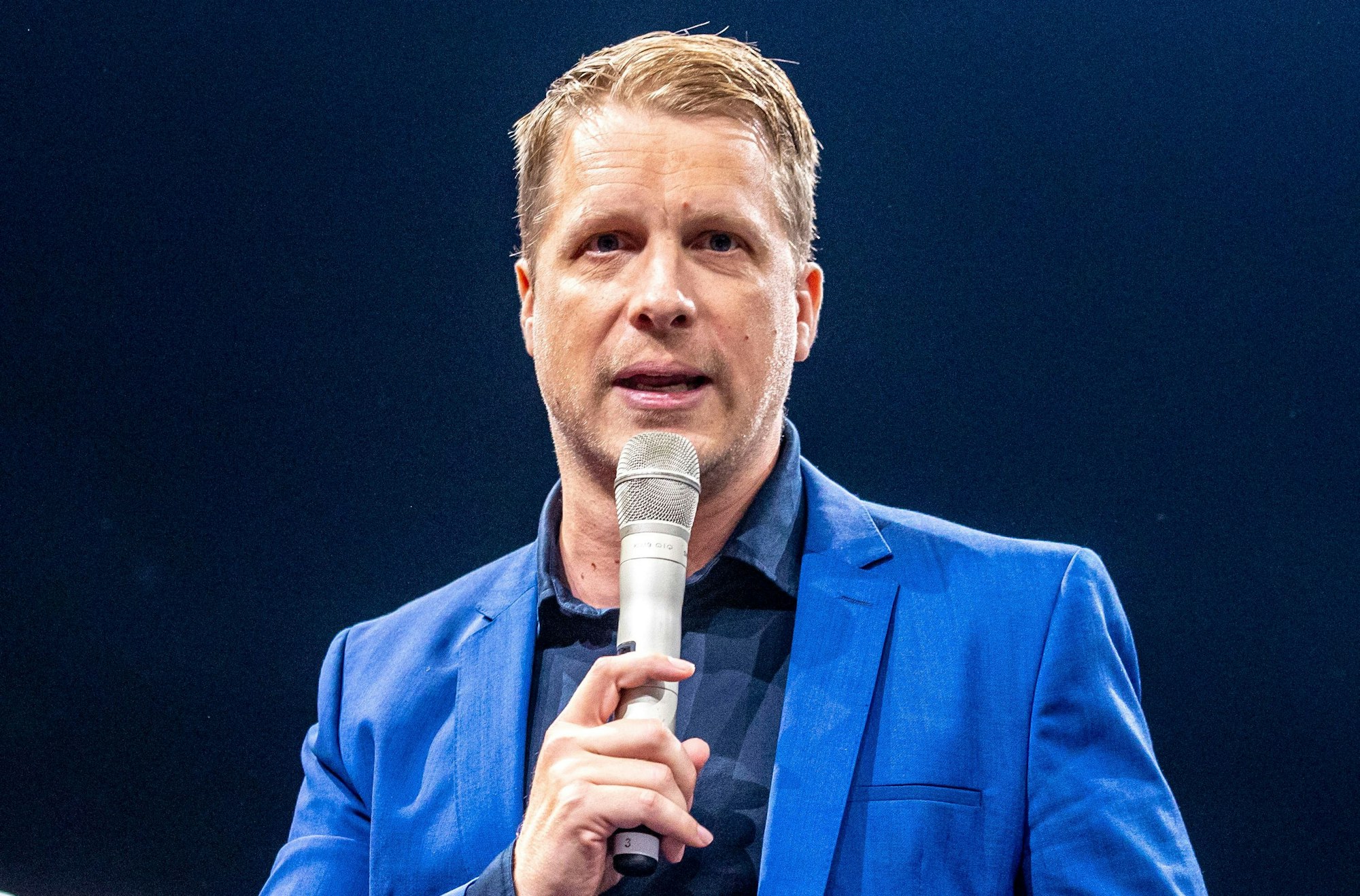 Comedian Oliver Pocher spricht beim Event „Beat & Box“.