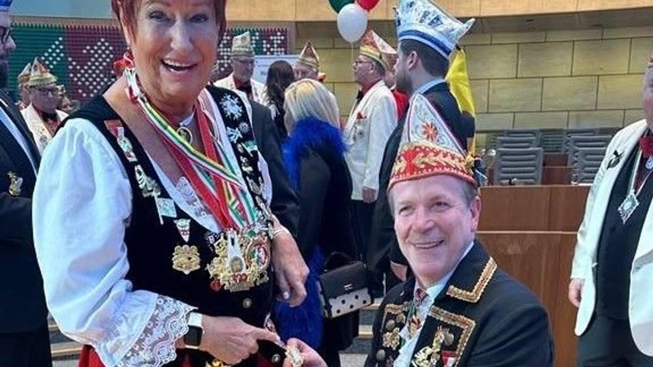 Marit Köllner und Christoph Kuckelkorn im Düsseldorfer landtag.