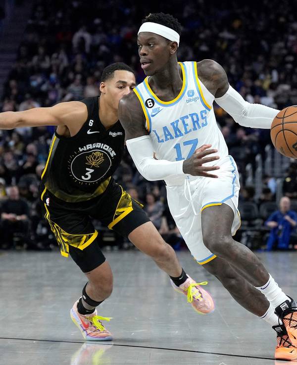 Dennis Schröder läuft Jordan Poole davon.