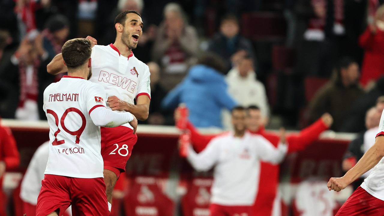Ellyes Skhiri jubelt über sein Tor für den 1. FC Köln, zum 3:0-Endstand gegen Eintracht Frankfurt.