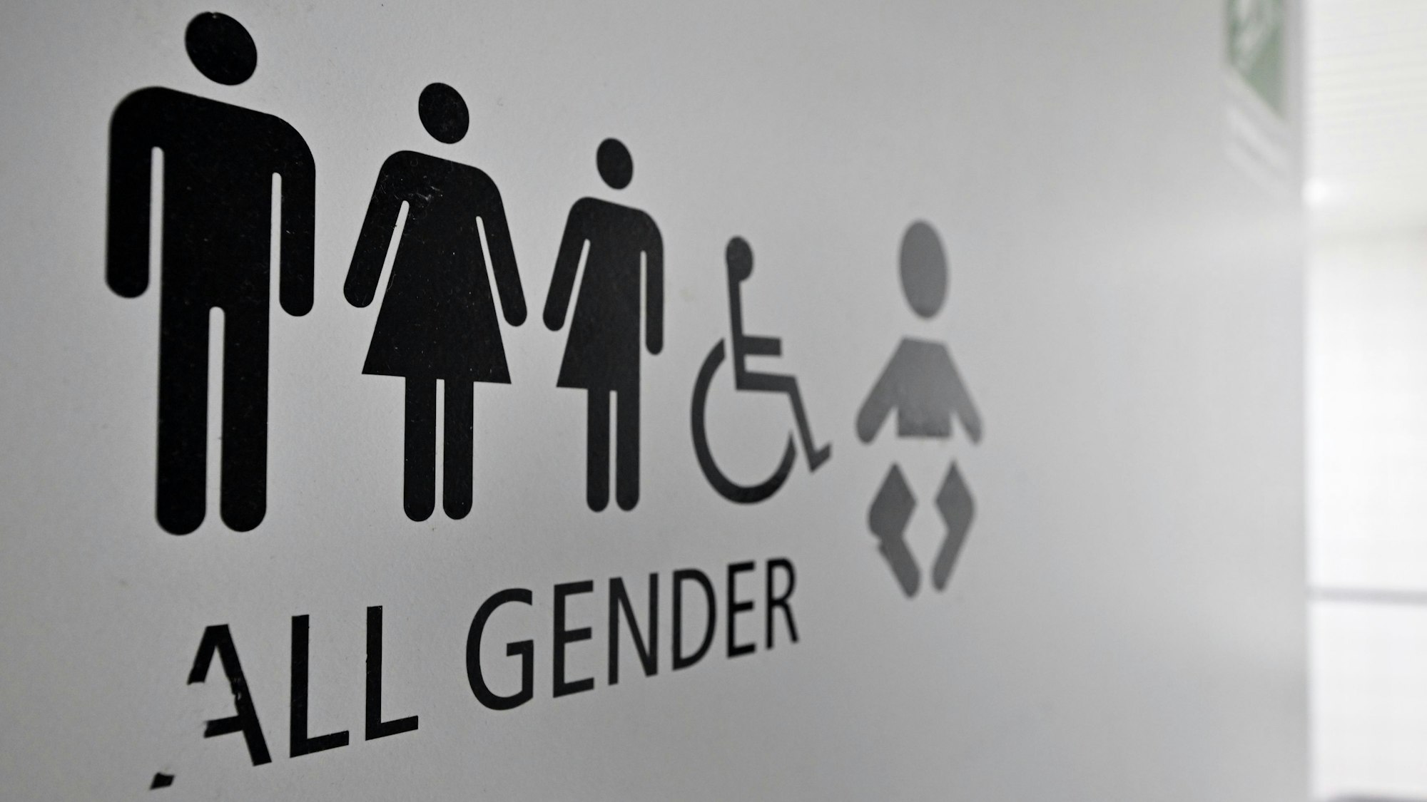 Eine genderneutrale Toilette
