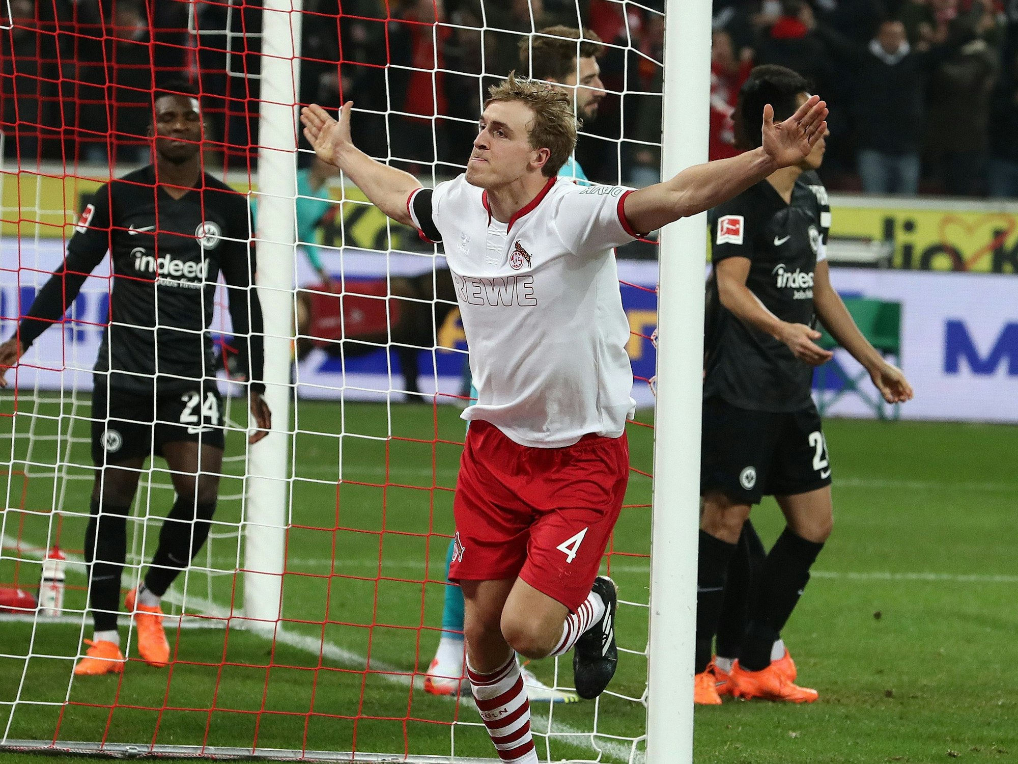 Timo Hübers erzielte das 1:0 gegen Eintracht Frankfurt.