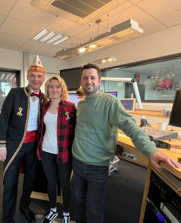 Zugleiter Holger Kirsch und Julia Cremer im Köln-Podcast mit Gastgeber Dominik Becker.