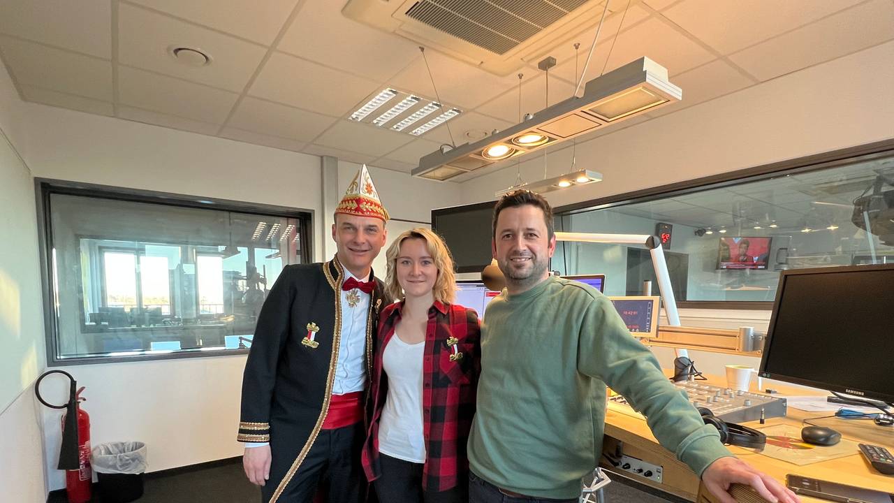 Zugleiter Holger Kirsch und Julia Cremer im Köln-Podcast mit Gastgeber Dominik Becker.