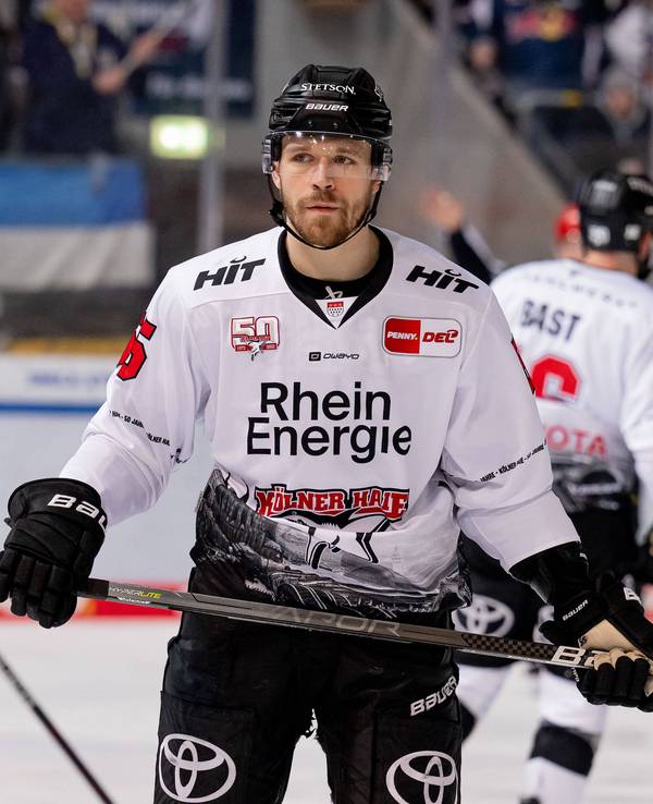 Carter Proft Koelner Haie, 55. EHC Red Bull Muenchen gegen Koelner Haie, Eishockey, DEL, 51. Spieltag, Saison 2022/2023, 12.02.2023. EHC Red Bull Muenchen gegen Koelner Haie, Eishockey, DEL, 51. Spieltag, Saison 2022/2023, 12.02.2023. Muenchen *** Carter Proft Koelner Haie, 55 EHC Red Bull Muenchen vs Koelner Haie, ice hockey, DEL, 51 matchday, season 2022 2023, 12 02 2023 EHC Red Bull Muenchen vs Koelner Haie, ice hockey, DEL, 51 matchday, season 2022 2023, 12 02 2023 Muenchen Copyright: xEibner-Pressefoto/HeikexFeinerx EP_HFR