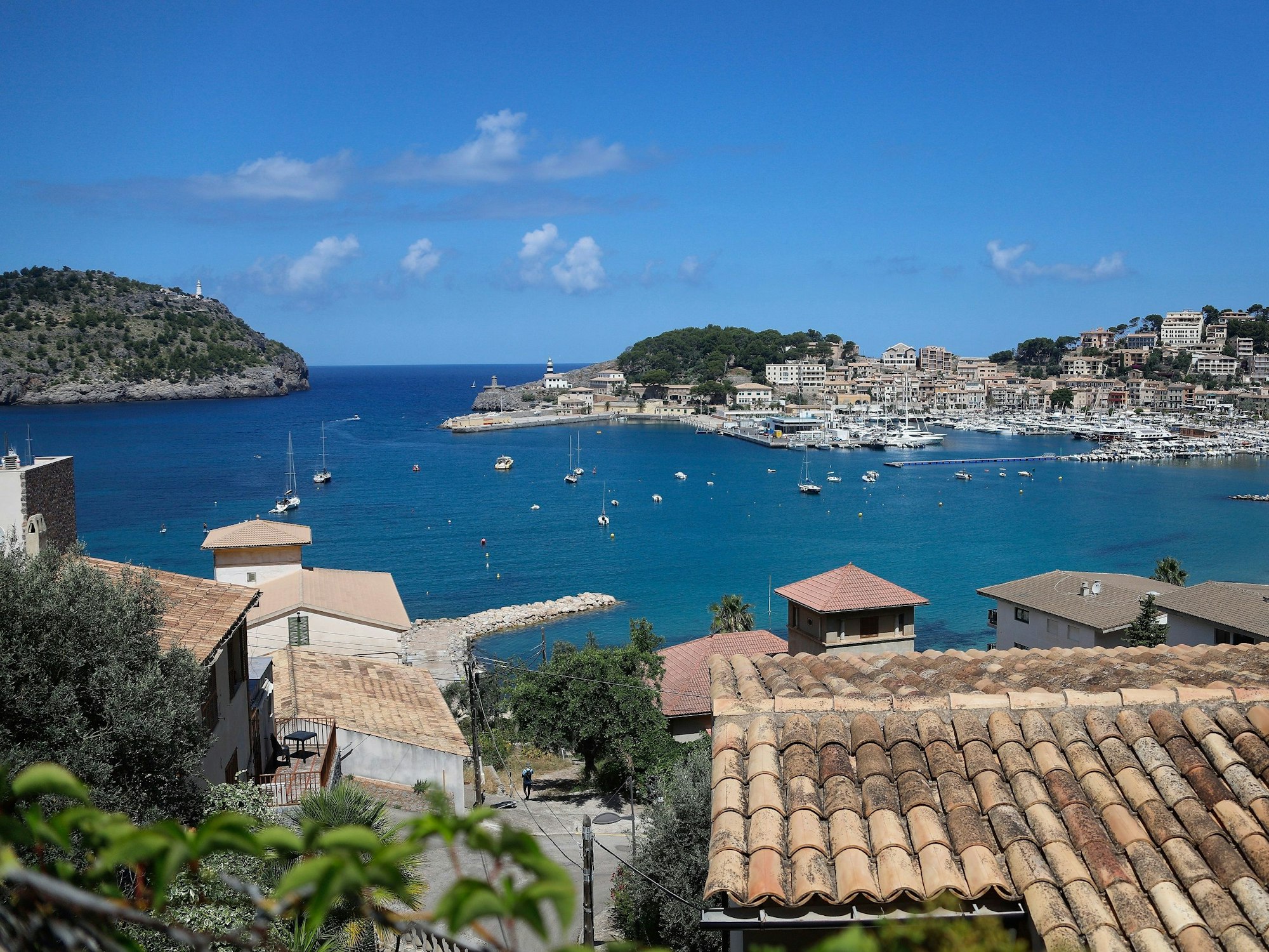 Blick auf das Dorf, einer Gemeinde mit vielen deutschen Einwohnern oder Besitzern von Zweitwohnsitzen auf Mallorca.