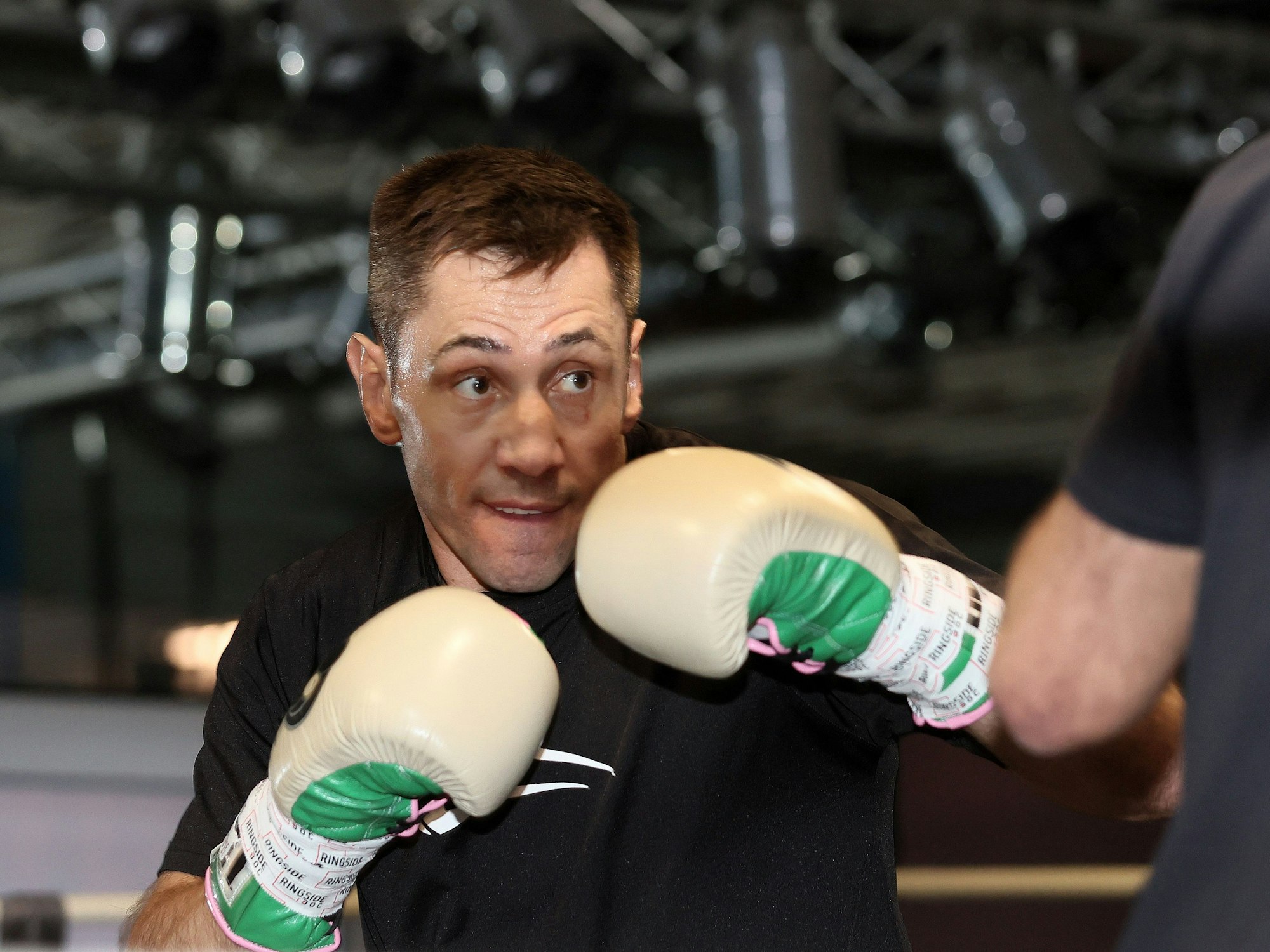 Felix Sturm im Gym: Training vor seinem Kampf in Stuttgart gegen Sükrü Altay.