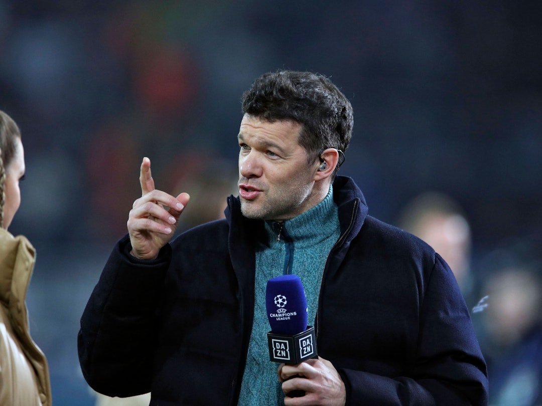 Michael Ballack am DAZN-Mikro