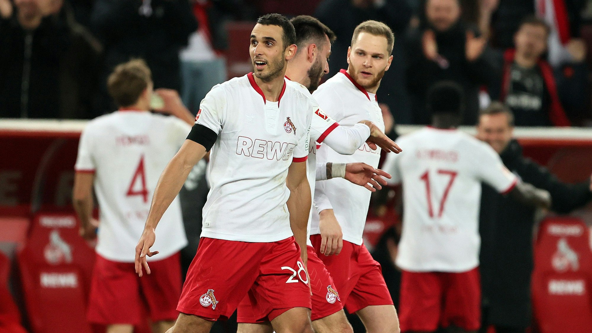 Ellyes Skhiri jubelt gegen Eintracht Frankfurt.