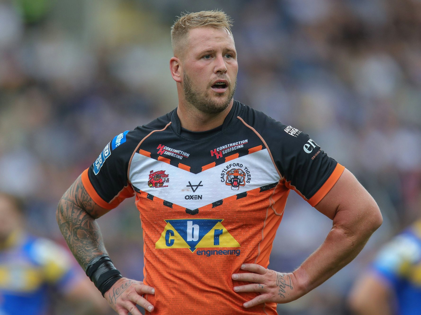 Joe Westerman guckt gefrustet nach einem Rugby-Spiel.