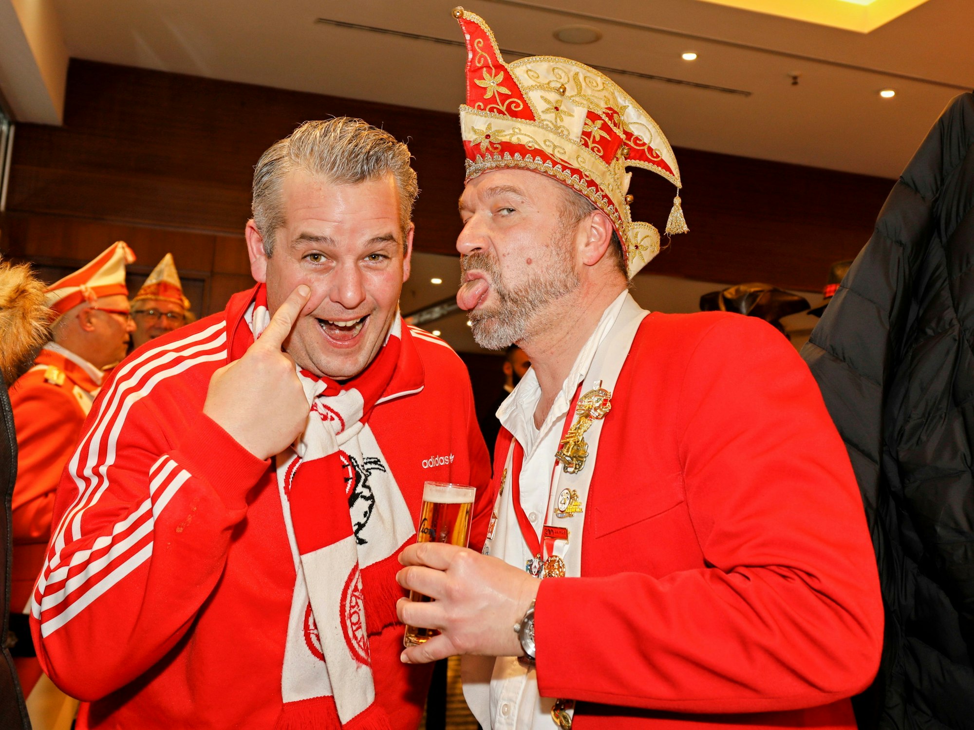 Das gab Ärger: EXPRESS.de-Redakteur Bastian Ebel (l.) veräppelte Volker Weininger abermals.