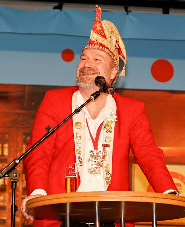 Volker Weininger bei der Herrensitzung der Nippeser Bürgerwehr.