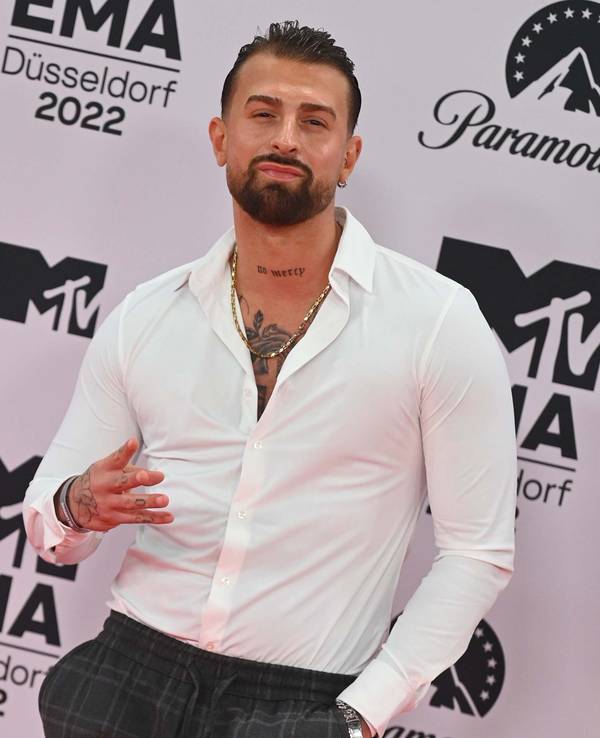 Luigi (Gigi) Birofio kommt am 13. November 2022 zur Vergabe der MTV Europe Music Awards im PSD Bank Dome.