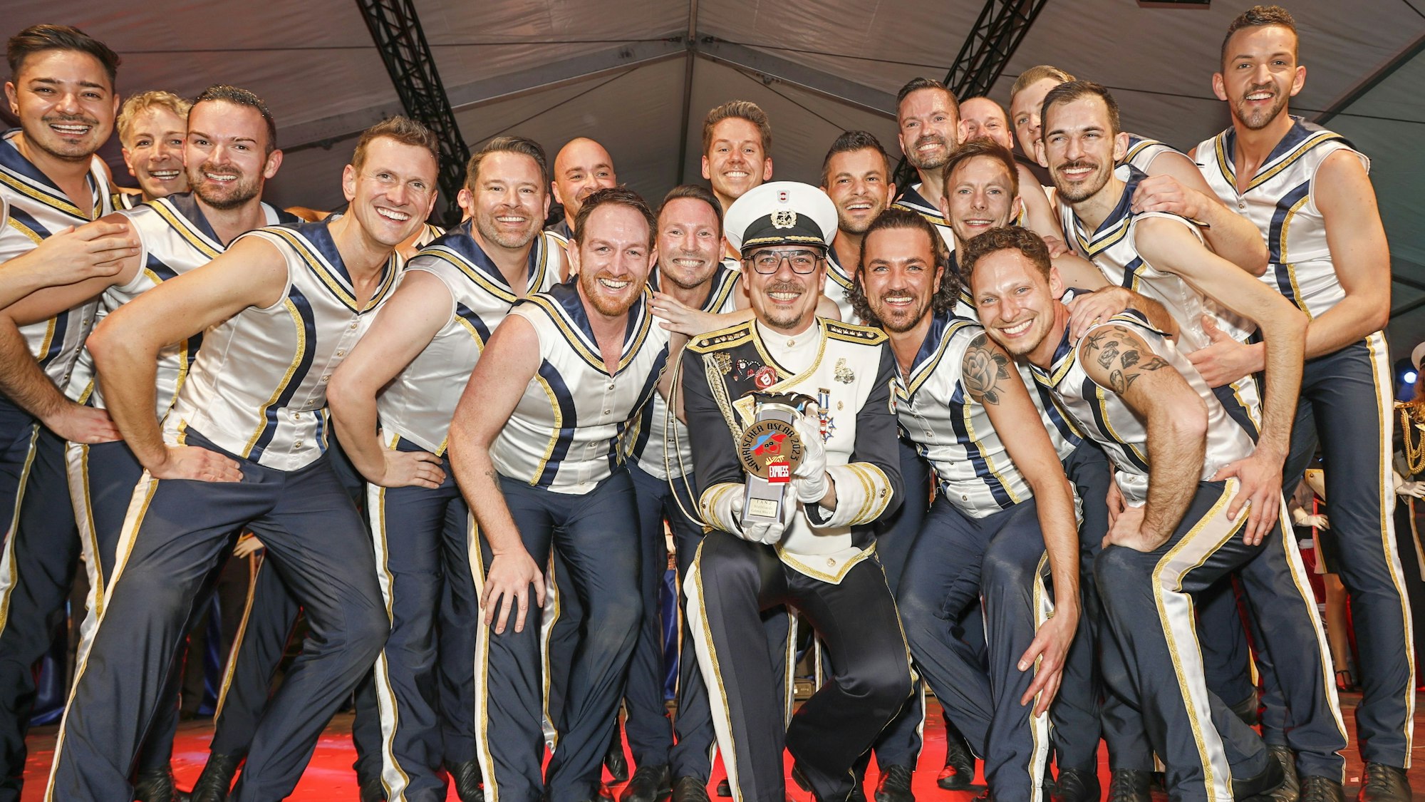 Närrischer Oscar für die StattGarde Colonia Ahoj.